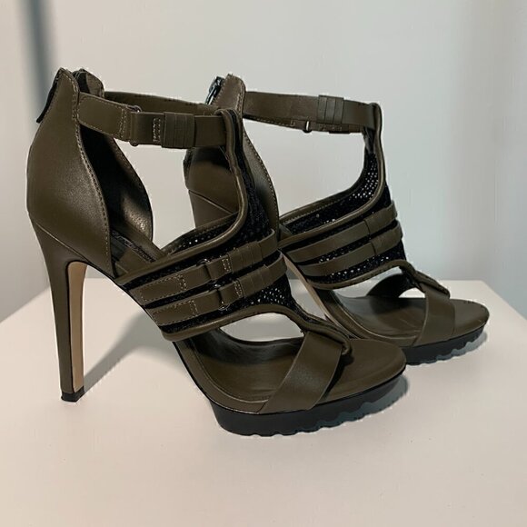 BCBG Olive Green Katya High-Heel, Size 8 - Picture 10 of 17